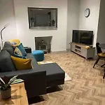 Stunning Sea View 2 Bedroom Flat In Appartement