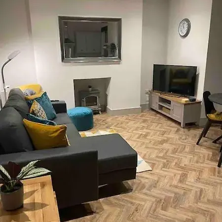Stunning Sea View 2 Bedroom Flat In Apartman