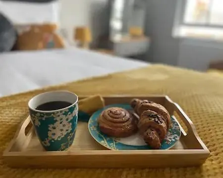 Stunning Sea View 2 Bedroom Flat In Apartamento Scarborough