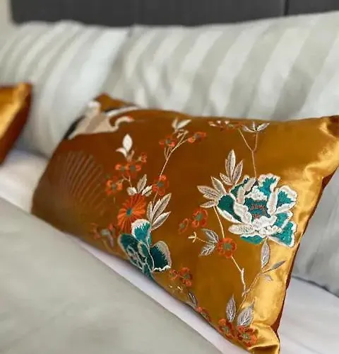 Stunning Sea View 2 Bedroom Flat In *