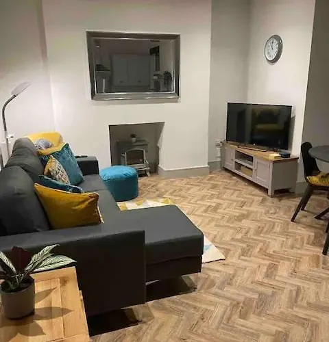 Stunning Sea View 2 Bedroom Flat In Lägenhet