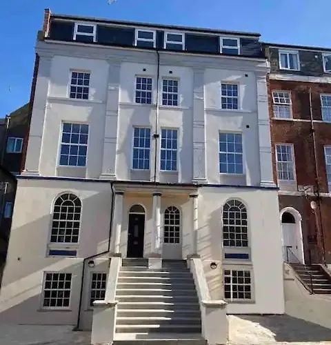 Stunning Sea View 2 Bedroom Flat In Lägenhet Scarborough