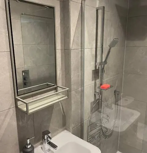 Stunning Sea View 2 Bedroom Flat In