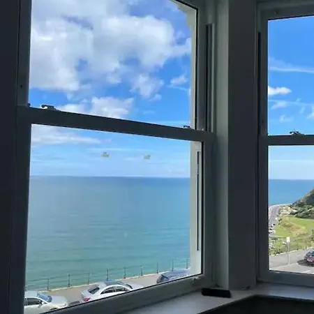 アパート Stunning Sea View 2 Bedroom Flat In スカーバラ